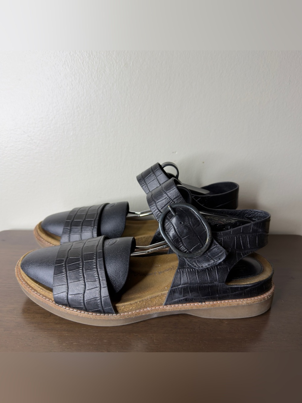 Sofft Bali Black Leather Sandals Sz 9.5 Womens